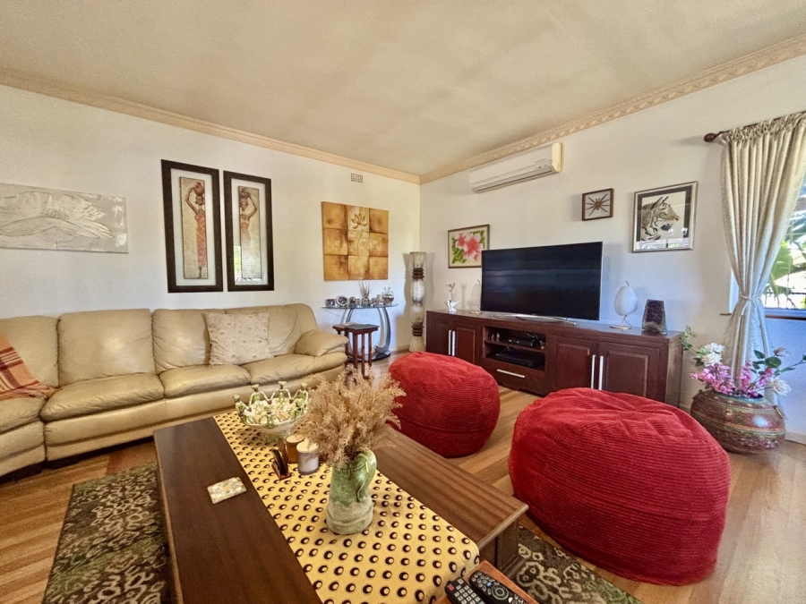 5 Bedroom Property for Sale in Flamingo Vlei Western Cape